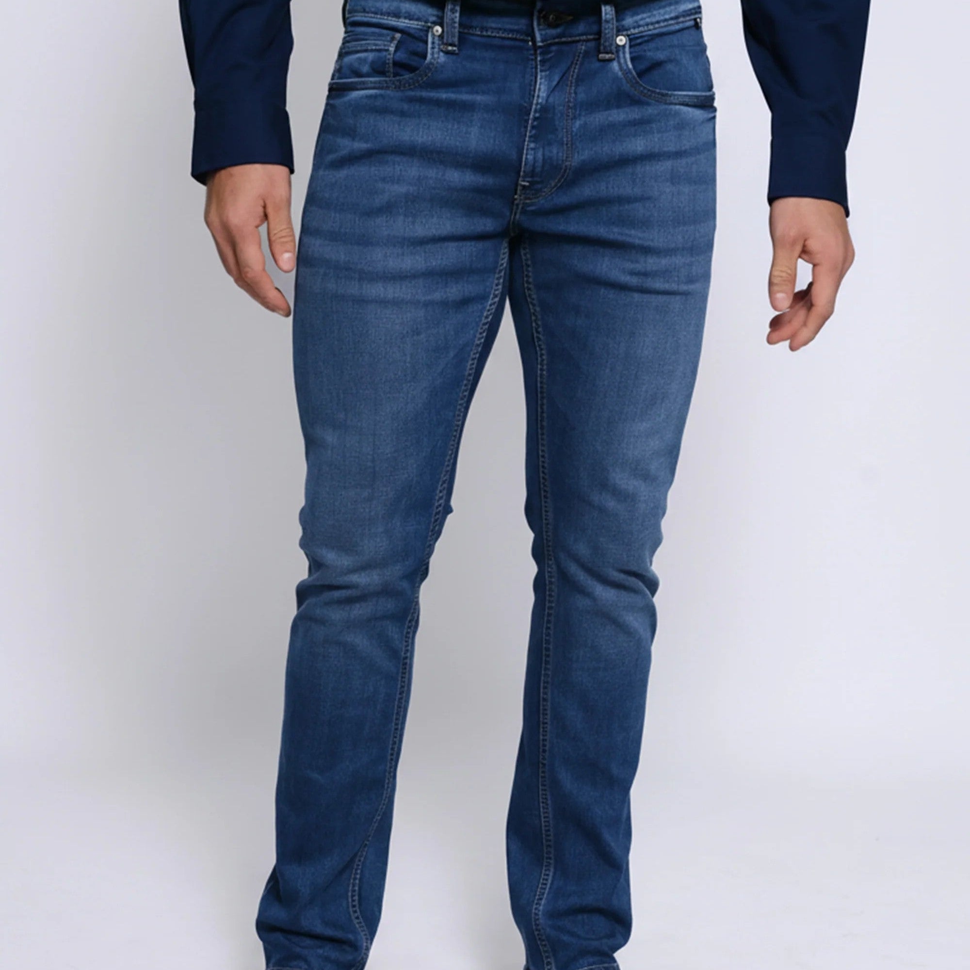 PANTALON DE MEZCLILLA DE HOMBRE-SLIM